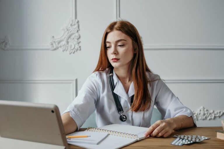 ¿Cómo denunciar una negligencia médica?