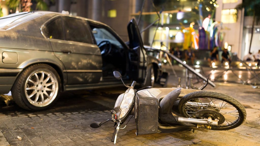Reclamación de indemnización por accidente de moto o ciclomotor - grupo reclama